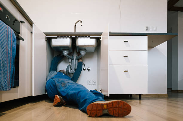 Professional Drain Cleaning technician working in Buckhorn, CA